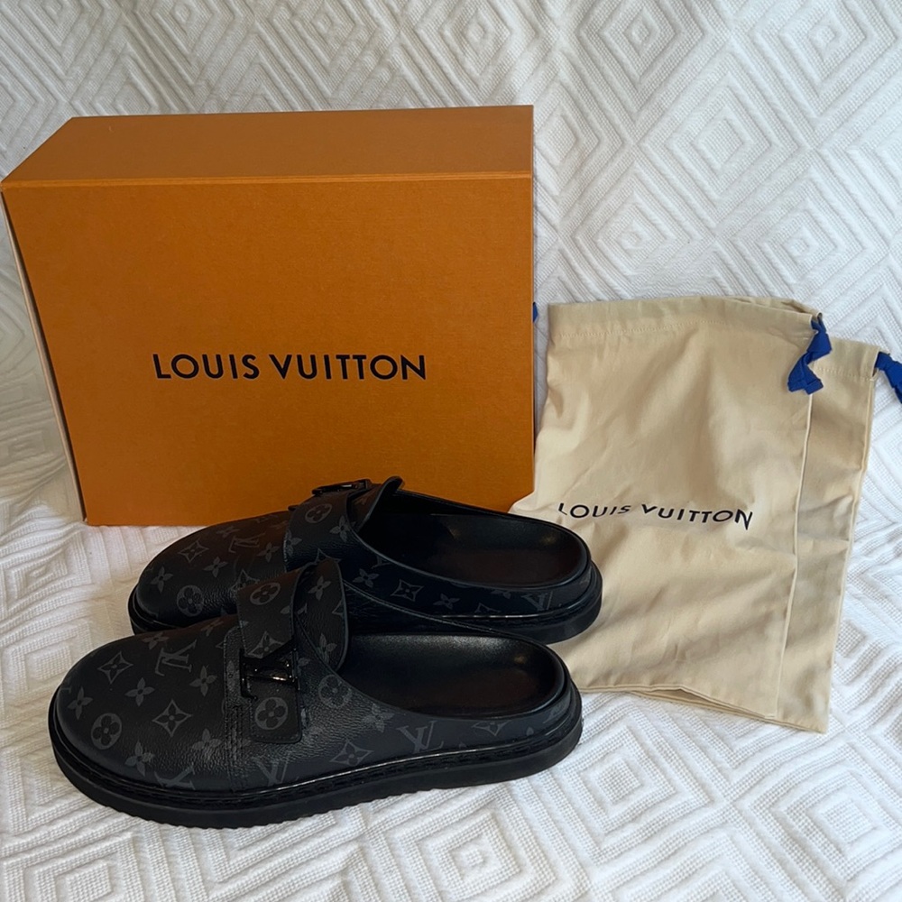 Louis Vuitton Men’s black mules